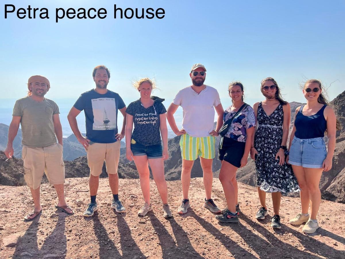 Petra Peace House Hotel Вади Муса Екстериор снимка